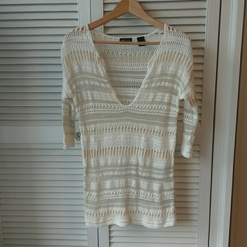 Moda Sweater - Picture 1 of 4